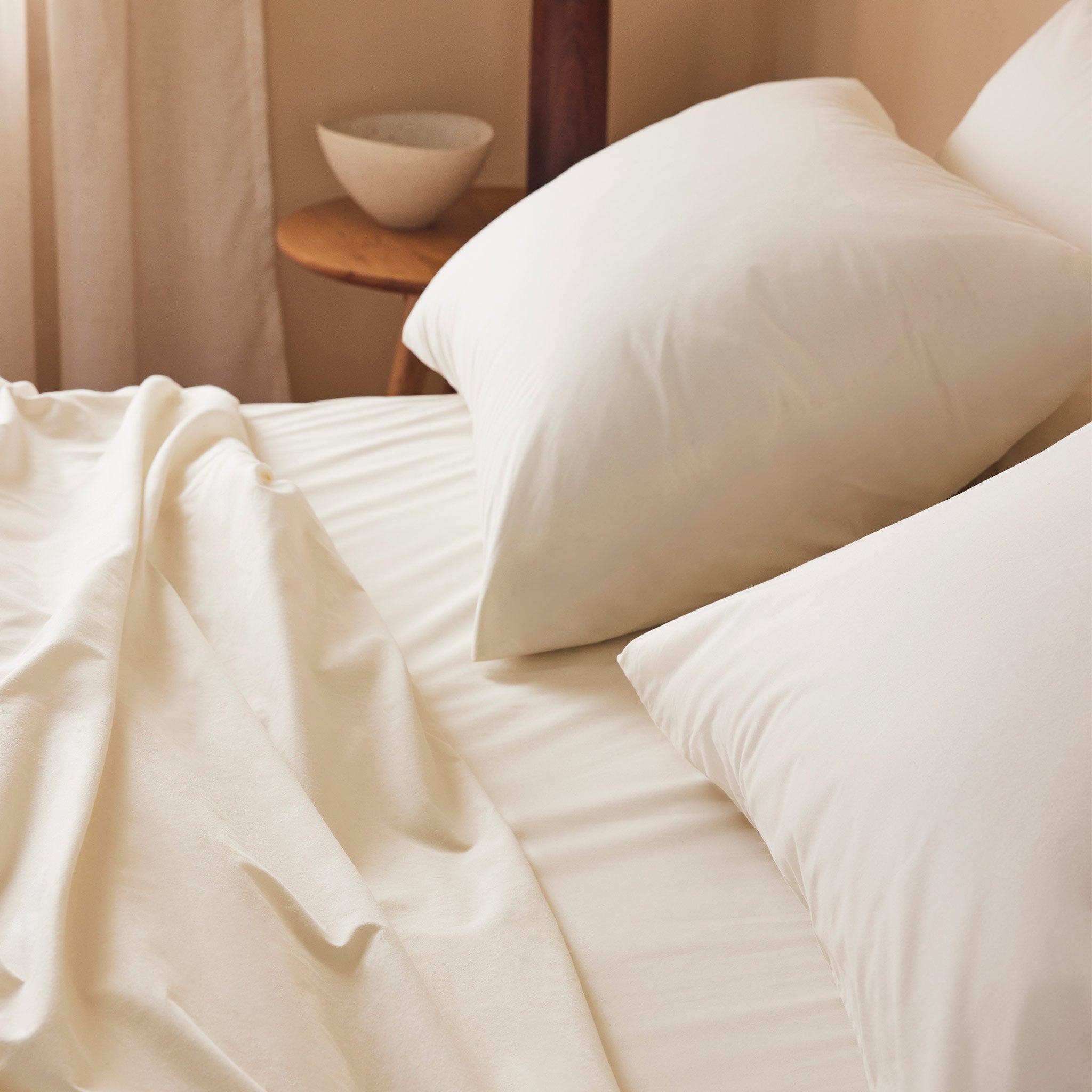 Luxe Sateen No Flat Sheet Set Bundle - Image 15
