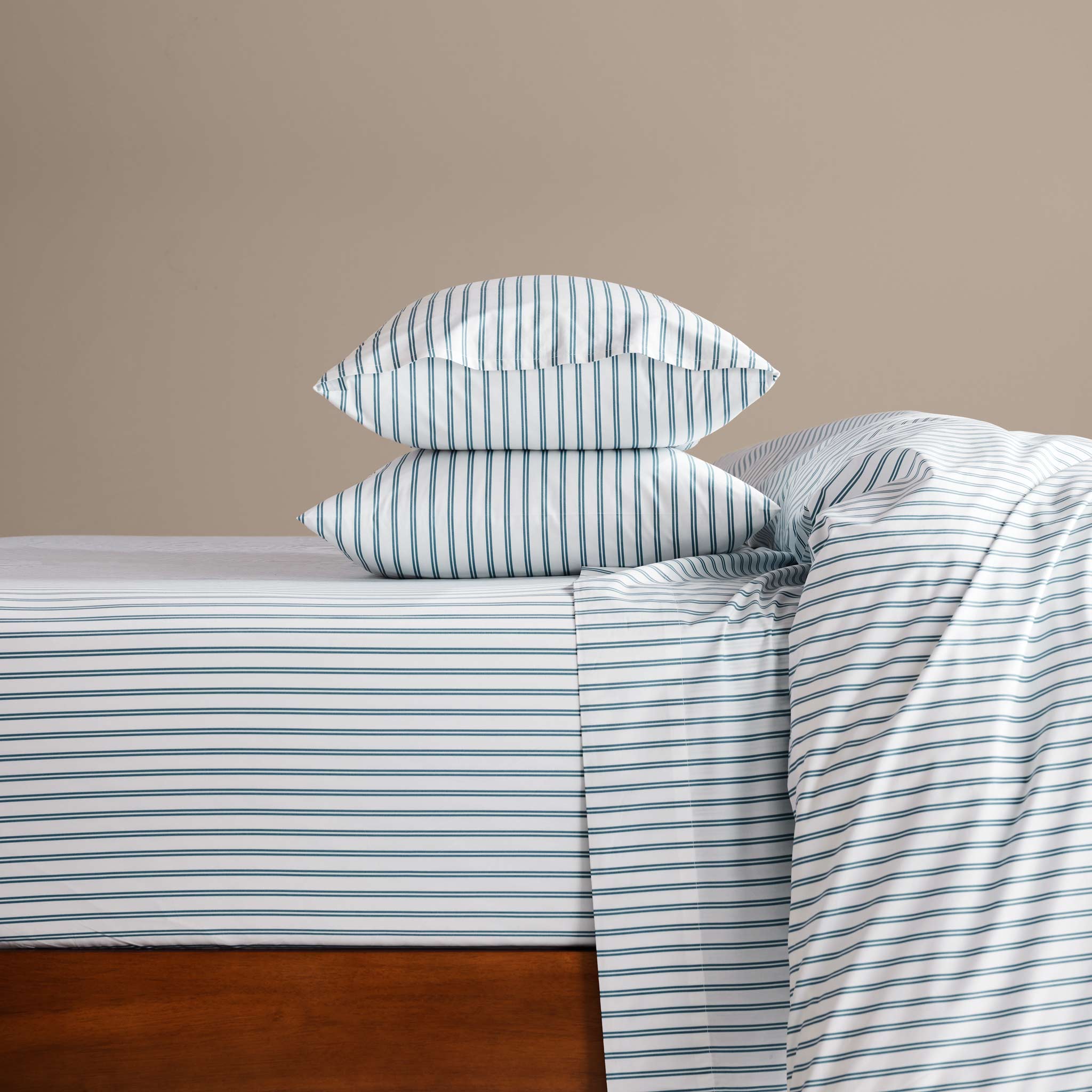 Classic Percale No Flat Sheet Set Bundle - Image 41